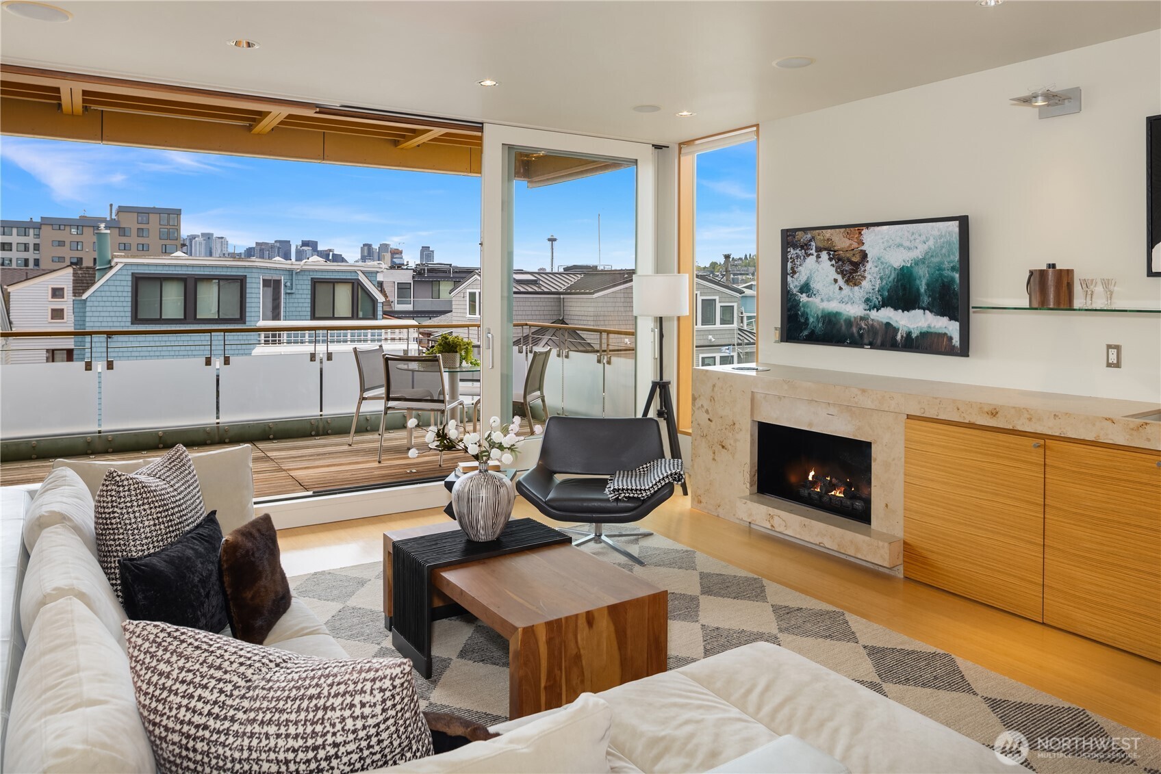 2369 Fairview Avenue E 6