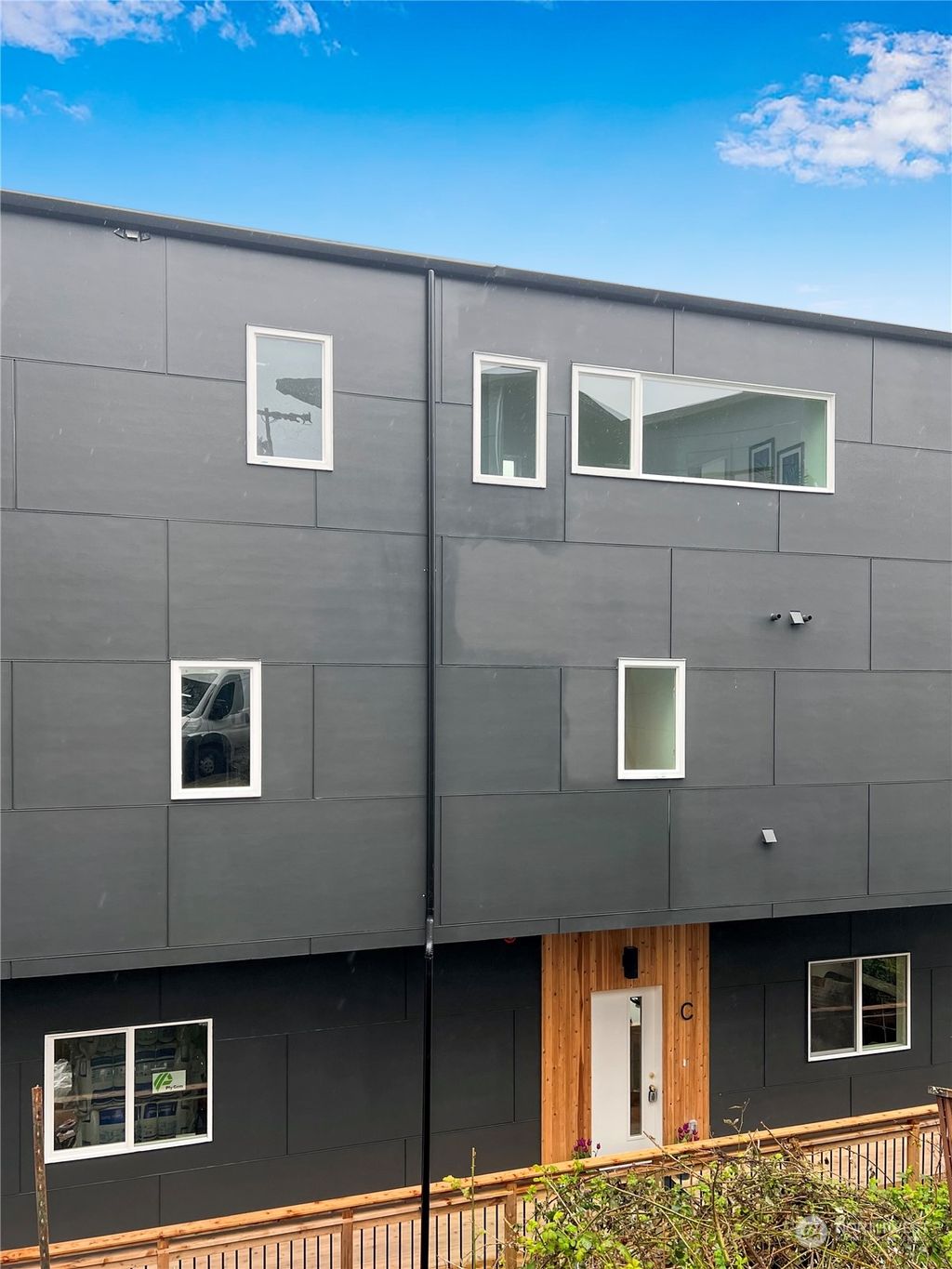 Photo of 5052 B Renton Avenue S, Seattle, WA 98118 (MLS # 2222304)