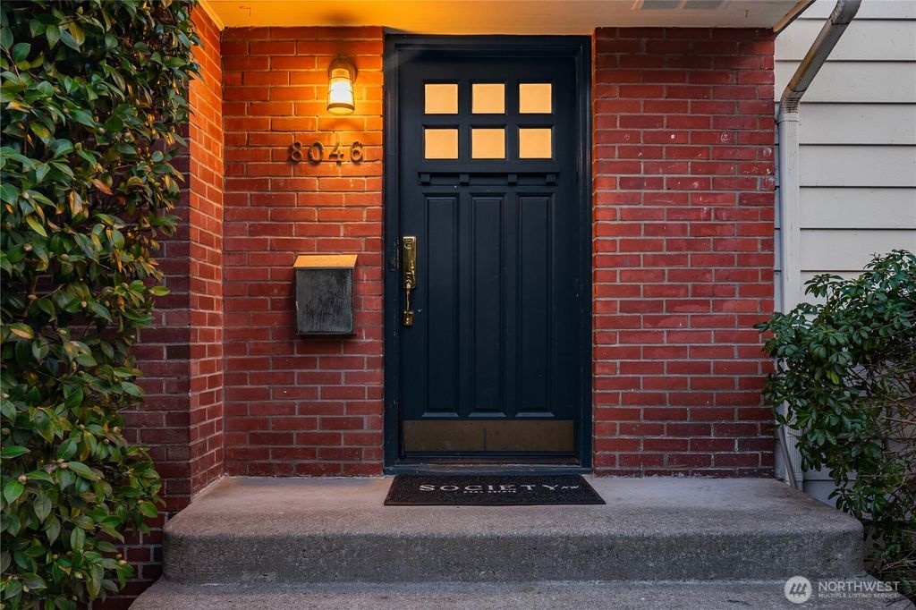 Photo of 8046 Fairway Drive NE, Seattle, WA 98115 (MLS # 2479270)