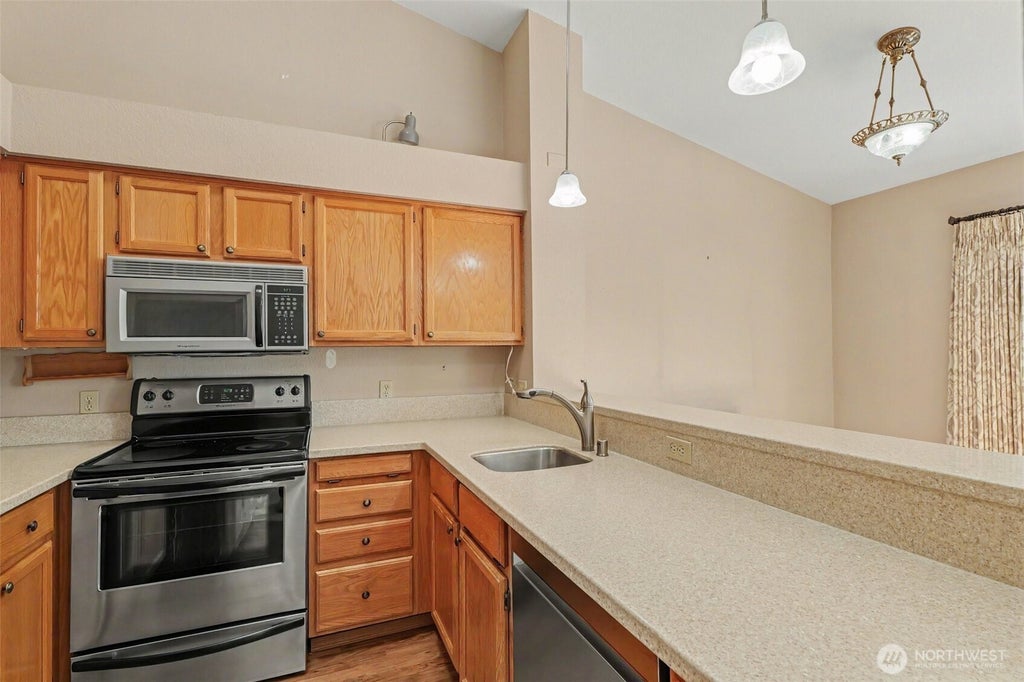 Photo of 202 Mountain Park Boulevard #B303, Issaquah, WA 98027 (MLS # 2547235)