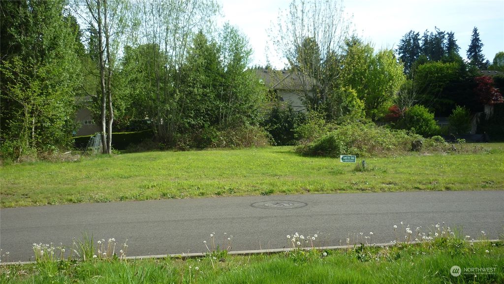 Photo of 5407 NE 25th Street, Renton, WA 98059 (MLS # 2065012)