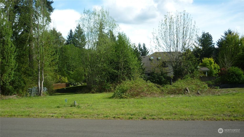 Photo of 5407 NE 25th Street, Renton, WA 98059 (MLS # 2065012)