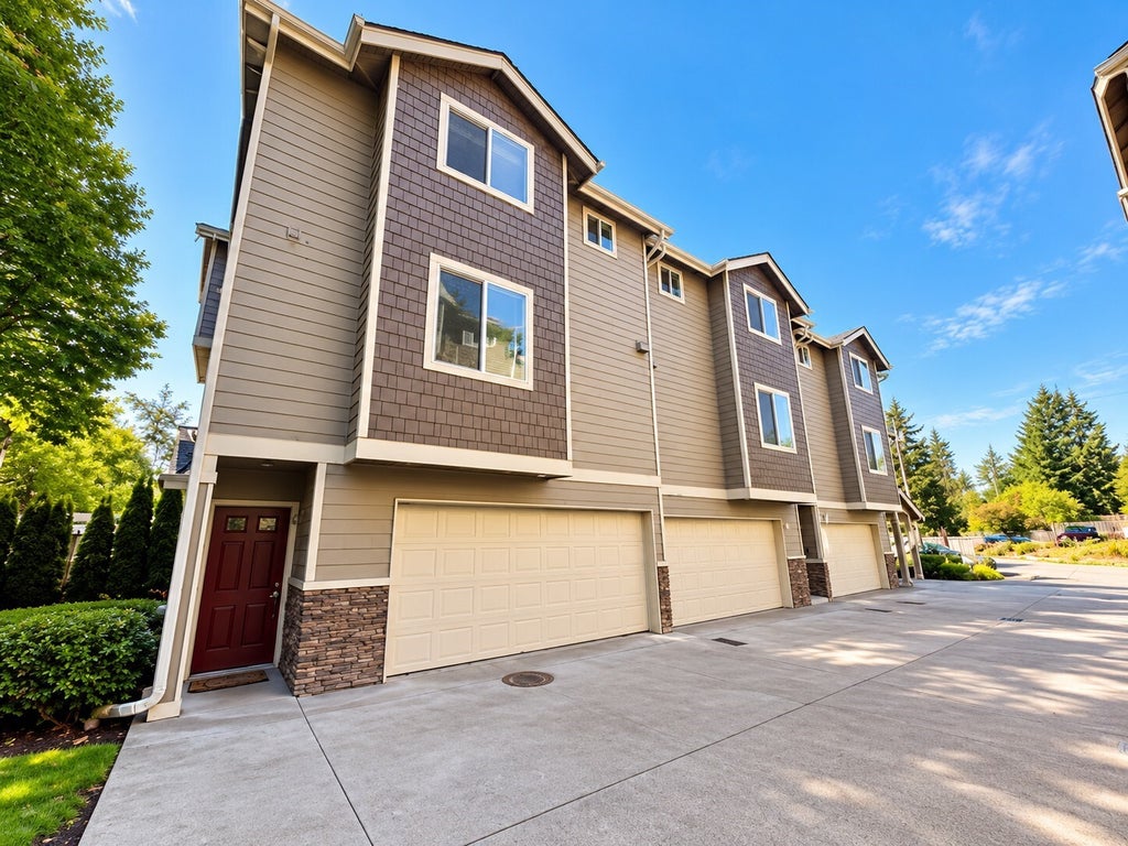 Photo of 978 Edmonds Avenue NE #F, Renton, WA 98056 (MLS # 2595230)