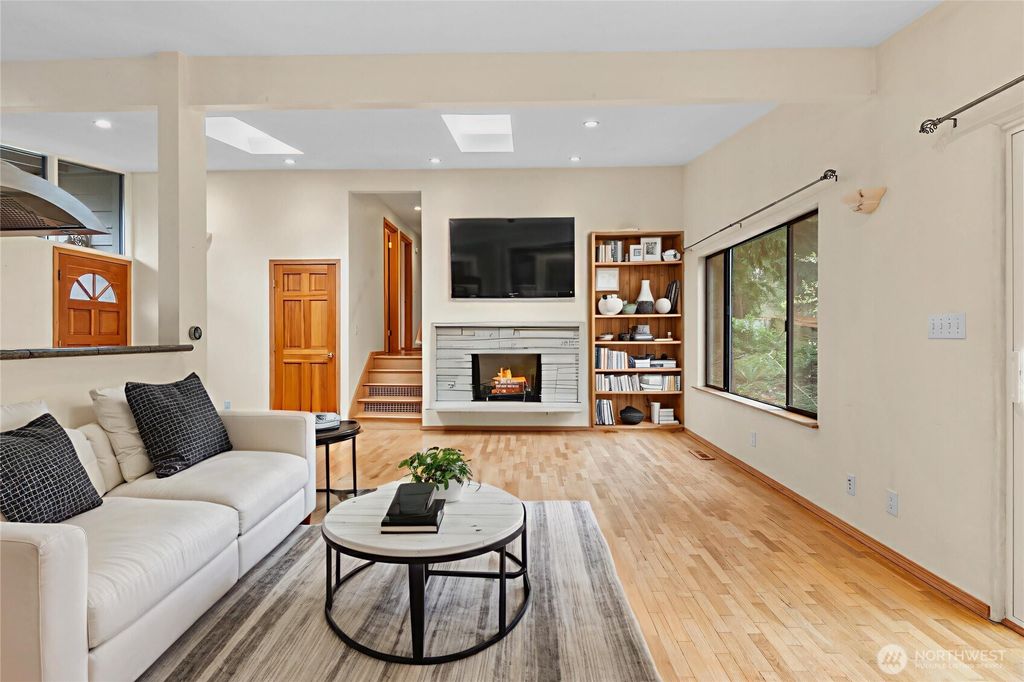 Photo of 17730 Corliss Avenue N, Shoreline, WA 98133 (MLS # 2484480)