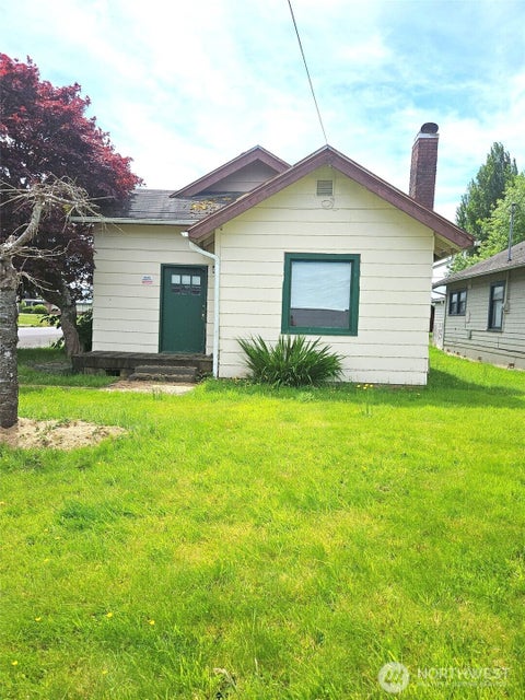 Photo of 1401 Aberdeen Avenue, Aberdeen, WA 98520 (MLS # 2540958)