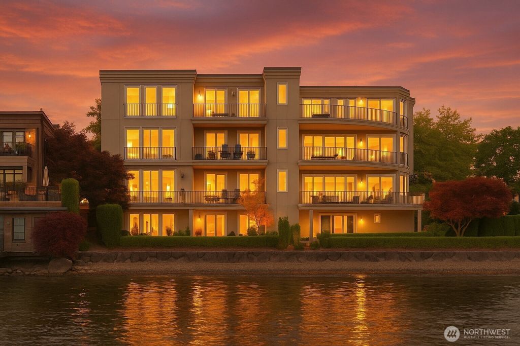 Photo of 115 Lake Avenue W #102, Kirkland, WA 98033 (MLS # 2431689)