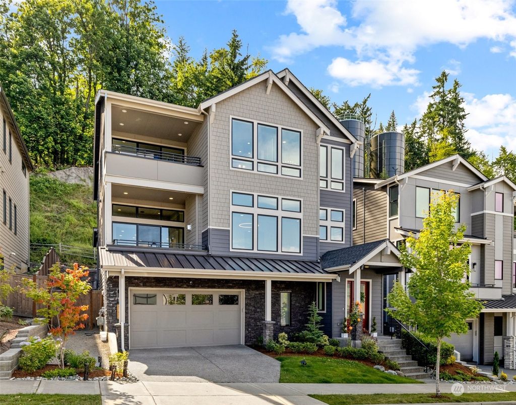 Photo of 562 Foothills Drive NW, Issaquah, WA 98027 (MLS # 2209777)
