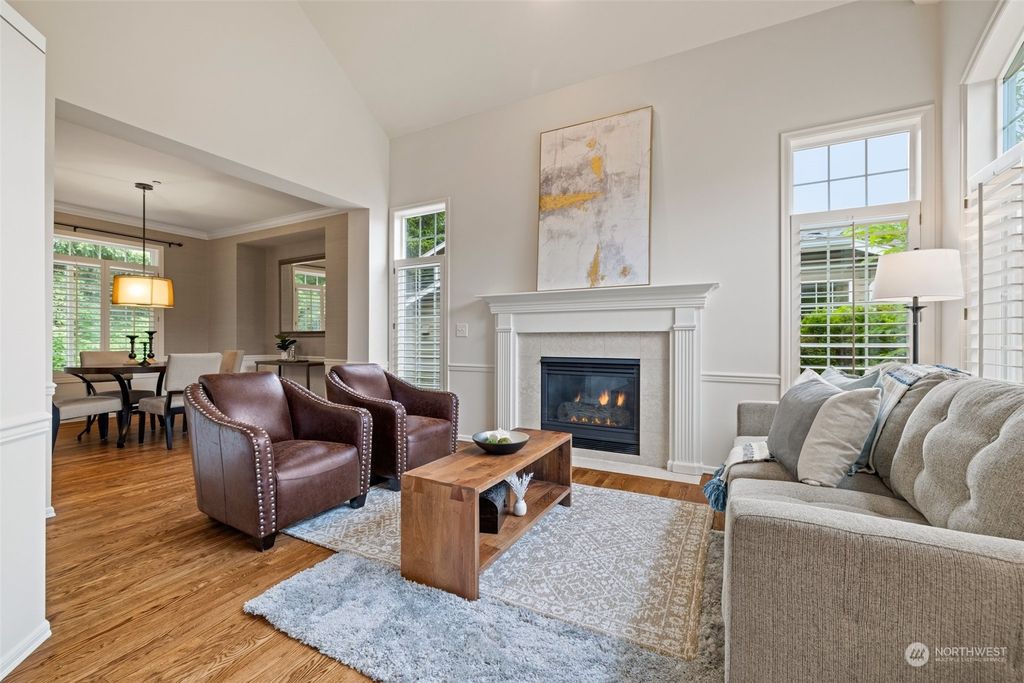 Photo of 695 NW Everwood Drive, Issaquah, WA 98027 (MLS # 2101797)