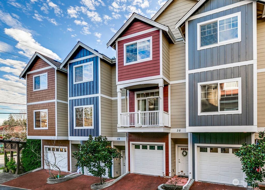 Photo of 4804 215th Lane SW #38, Mountlake Terrace, WA 98043 (MLS # 2321794)
