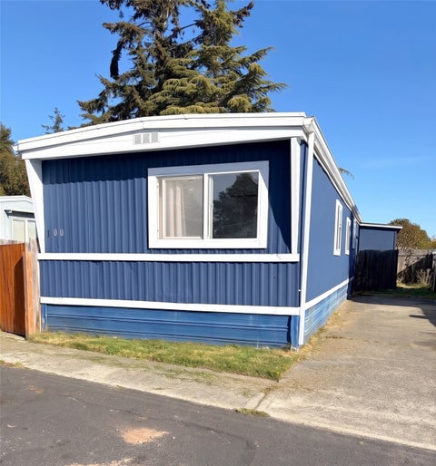 Photo of 700 NW Crosby Avenue #100, Oak Harbor, WA 98277 (MLS # 2561194)