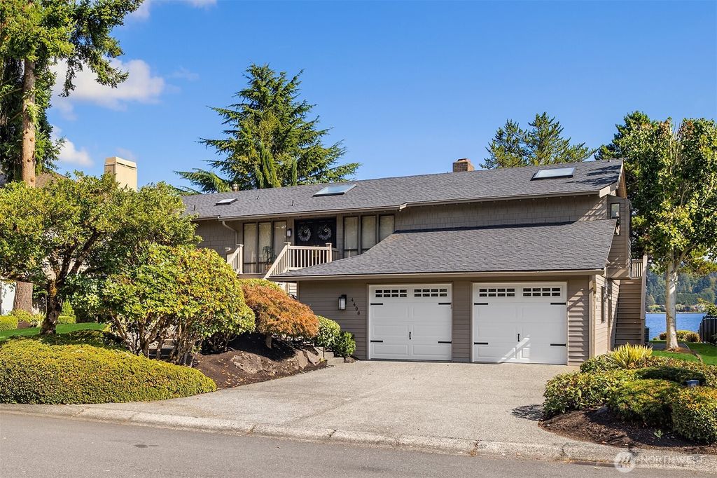 Photo of 4406 193rd Avenue SE, Issaquah, WA 98027 (MLS # 2398309)