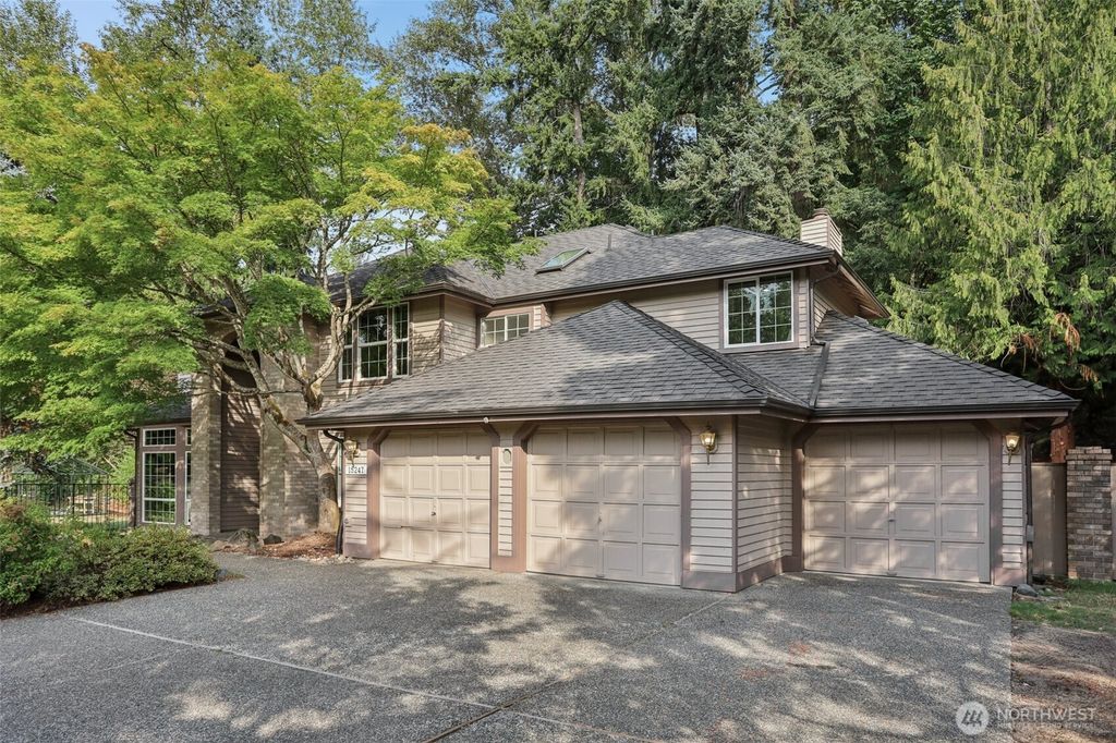 Photo of 15247 162nd Avenue SE, Renton, WA 98058 (MLS # 2425976)