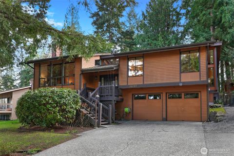 Photo of 14727 SE 145th Place, Renton, WA 98059 (MLS # 2497458)