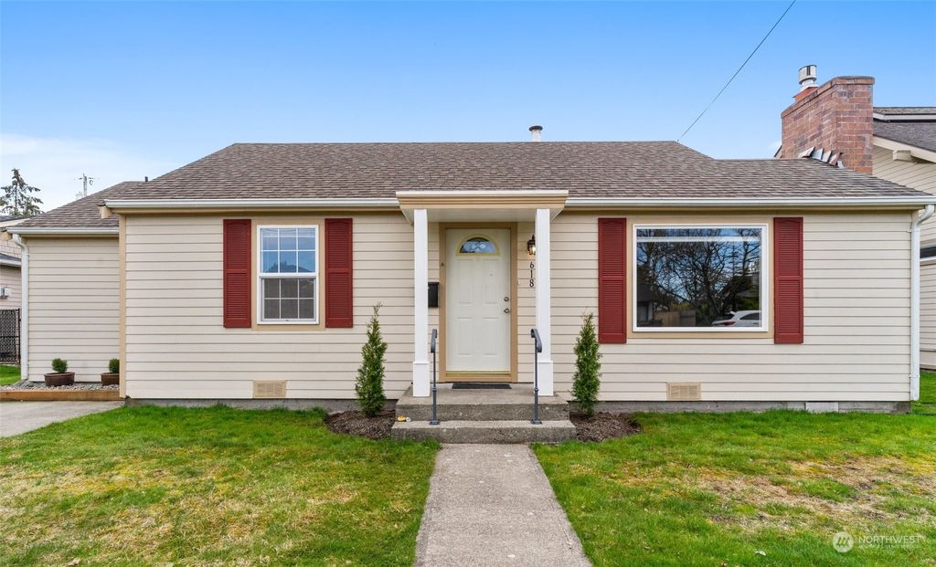 Photo of 618 Alder Street, Edmonds, WA 98020 (MLS # 2045153)