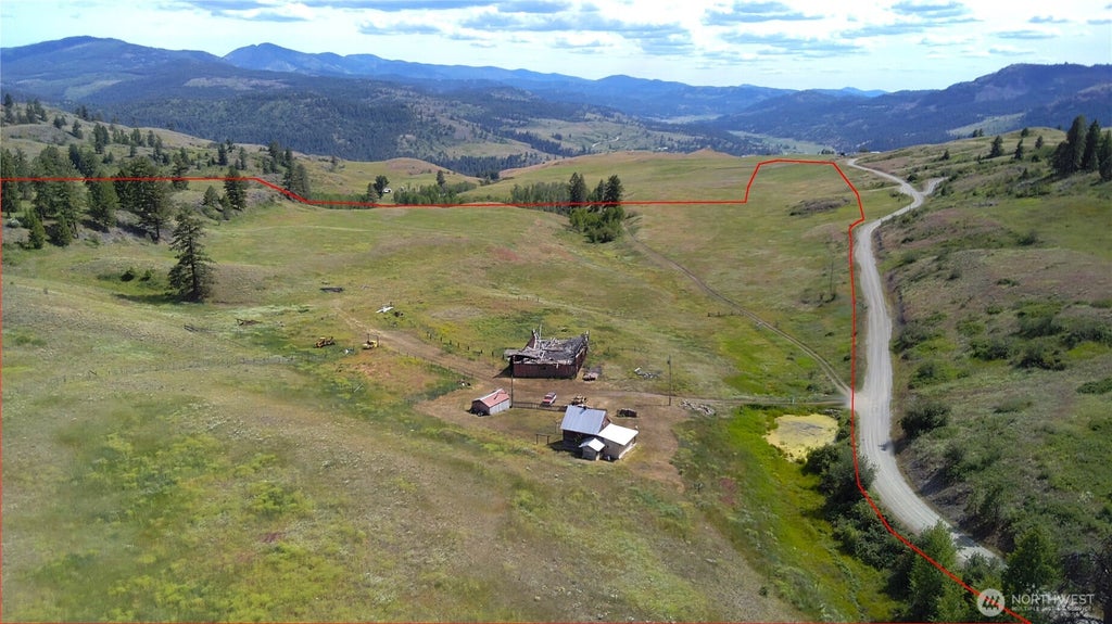 Photo of 3 Garden Lane, Curlew, WA 99118 (MLS # 2546000)