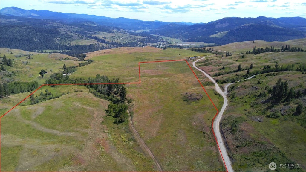 Photo of 3 Garden Lane, Curlew, WA 99118 (MLS # 2546000)
