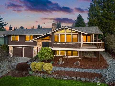 Photo of 6210 105th Avenue NE, Kirkland, WA 98033 (MLS # 2473375)