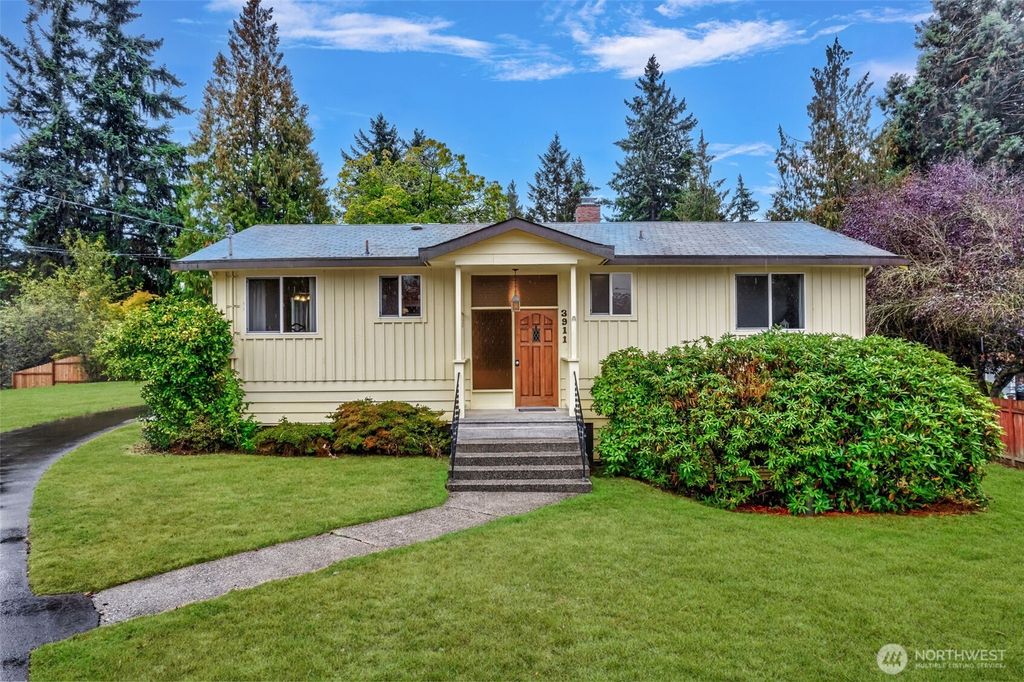 Photo of 3911 S 250th Street, Kent, WA 98032 (MLS # 2430996)