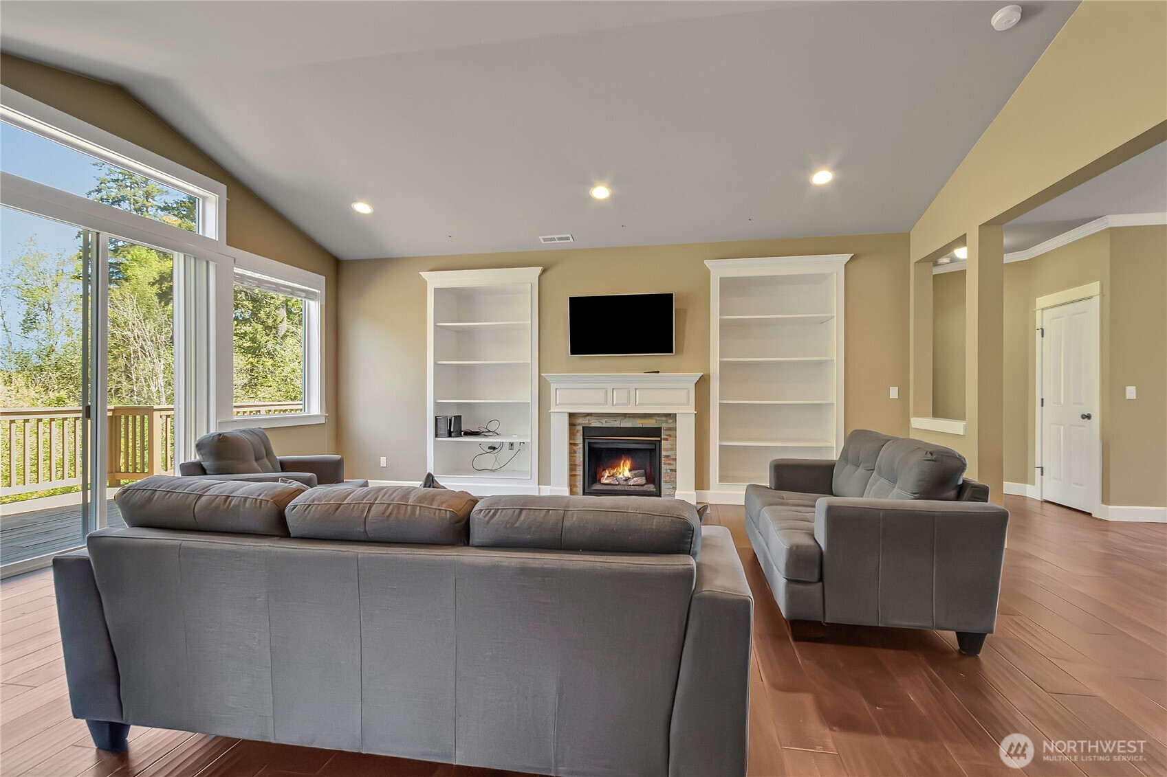 9440 Piperhill Drive SE