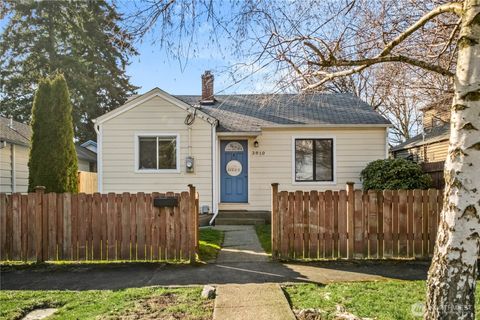 Photo of 3810 S Asotin Street, Tacoma, WA 98418 (MLS # 2498252)