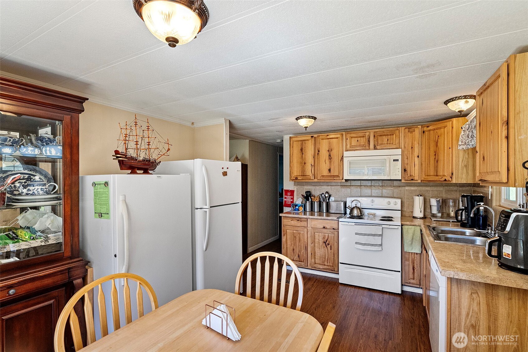 16300 NE State Hwy 305 31
