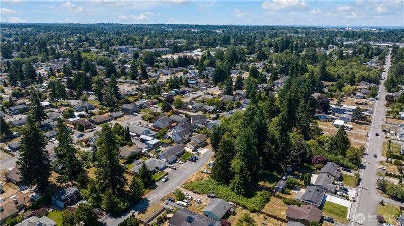 2 106th Street SE