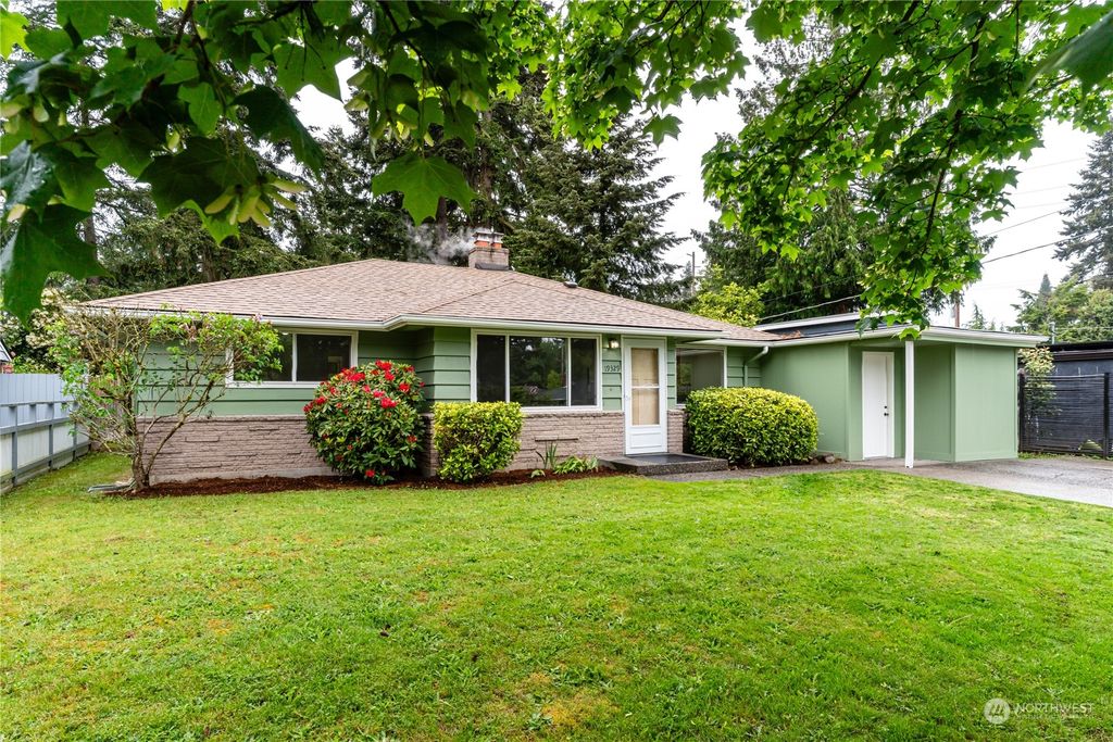Photo of 19329 Meridian Avenue N, Shoreline, WA 98133 (MLS # 2240800)