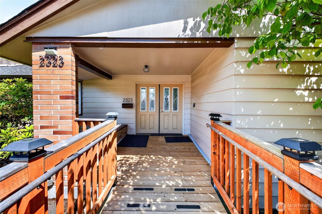 Photo of 2323 N Highland Street, Tacoma, WA 98406 (MLS # 2551728)