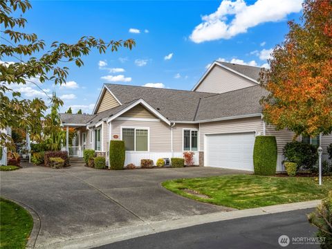 Photo of 1301 67th Street SE #4A, Auburn, WA 98092 (MLS # 2440241)