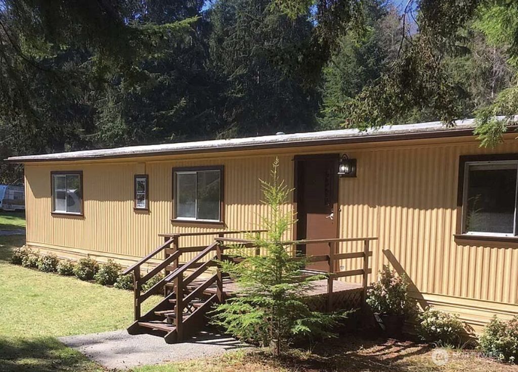 Photo of 2785 Busby Road, Oak Harbor, WA 98277 (MLS # 2501377)