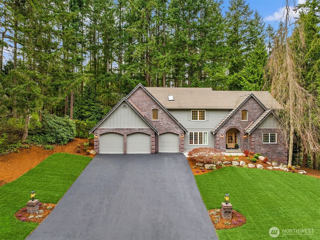 Photo of 14337 178th Lane NE, Woodinville, WA 98072 (MLS # 2358690)