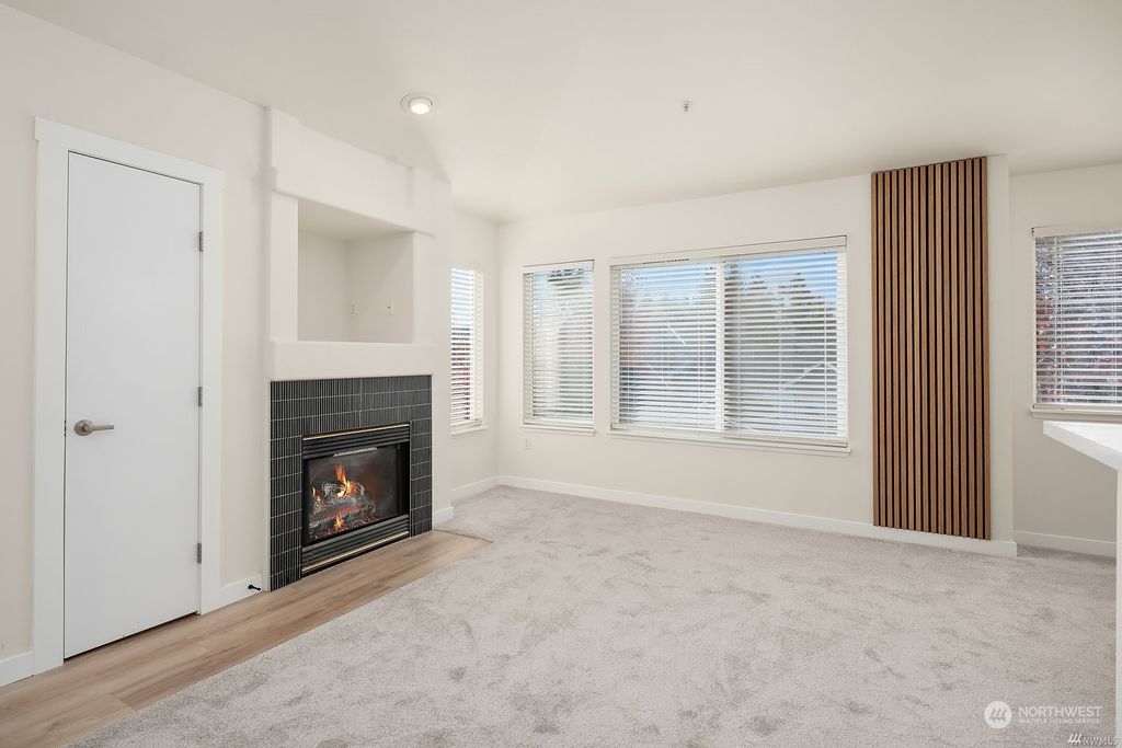 Photo of 11130 SE 208th Street #J203, Kent, WA 98031 (MLS # 2172349)