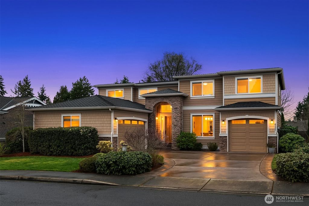 Photo of 632 SW 185th St St, Normandy Park, WA 98166 (MLS # 2498349)