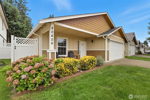 Photo of 20606 5th Avenue Ct E, Spanaway, WA 98387 (MLS # 2440204)