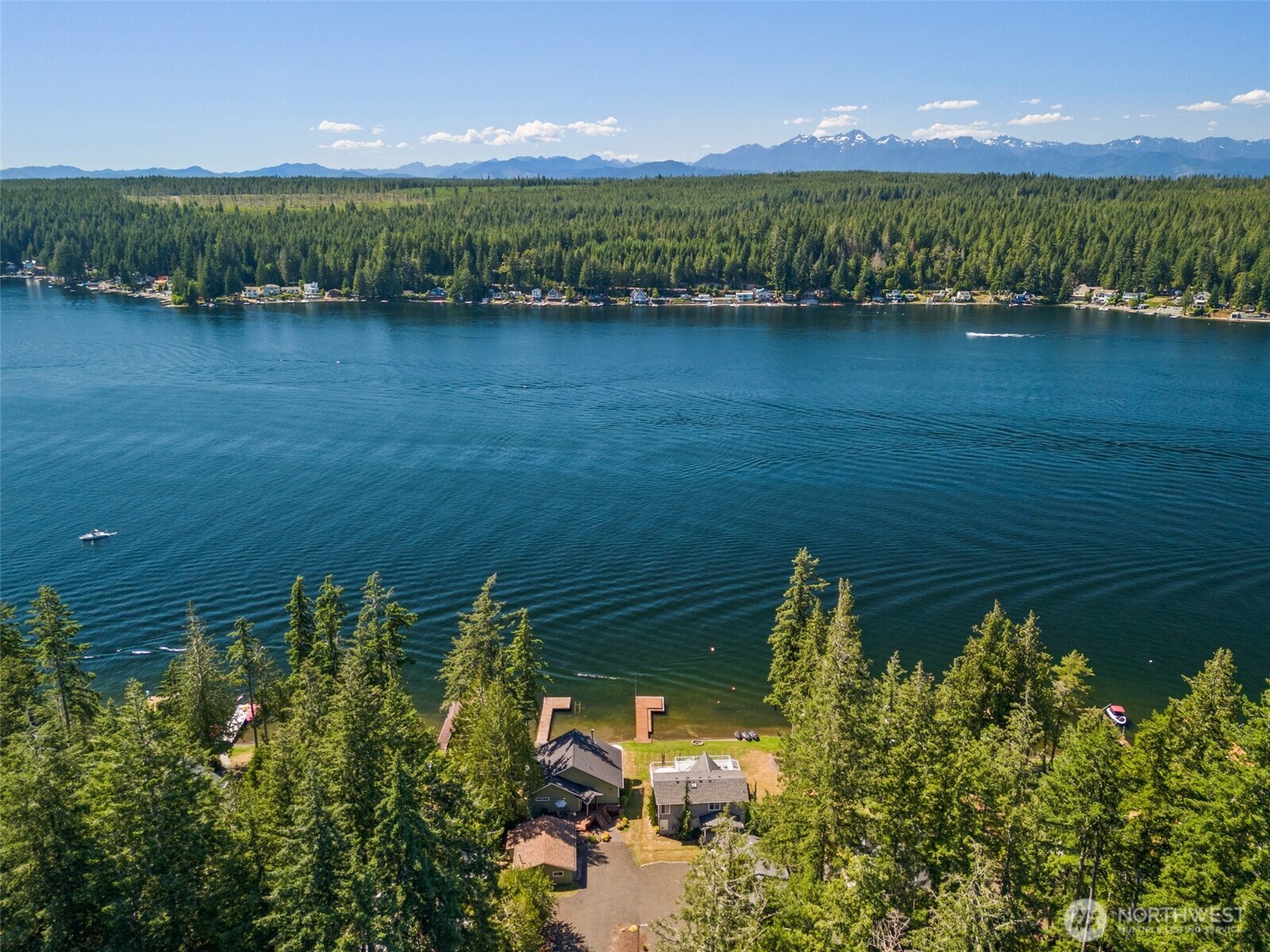 1321 E Mason Lake Drive E