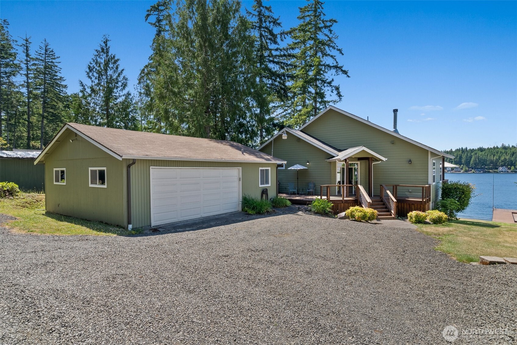1321 E Mason Lake Drive E