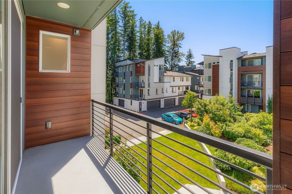 Photo of 23119 NE 8th Street #B103, Sammamish, WA 98074 (MLS # 2579735)