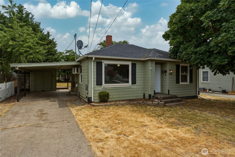 624 White Street
