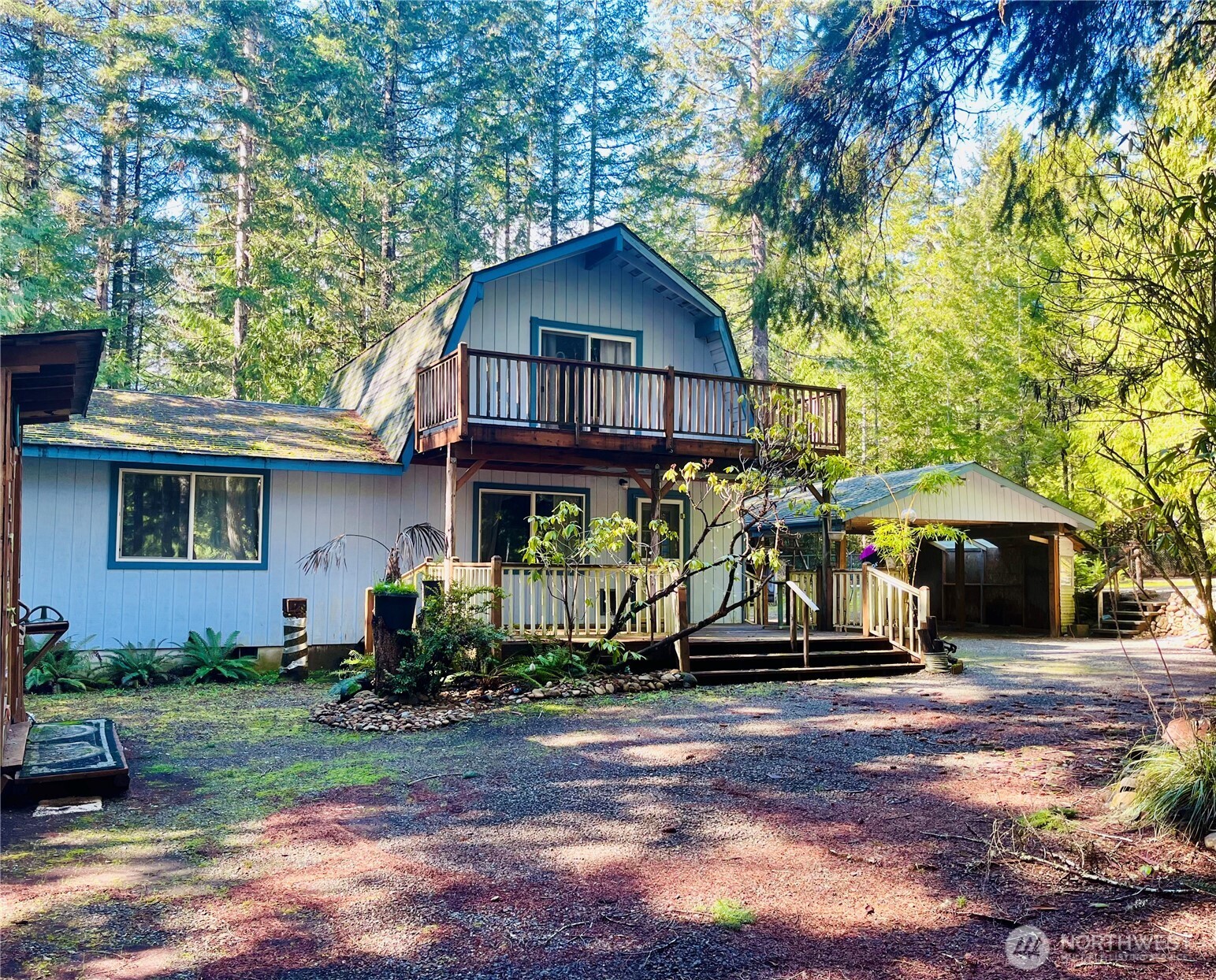 351 N Mount Jupiter Drive