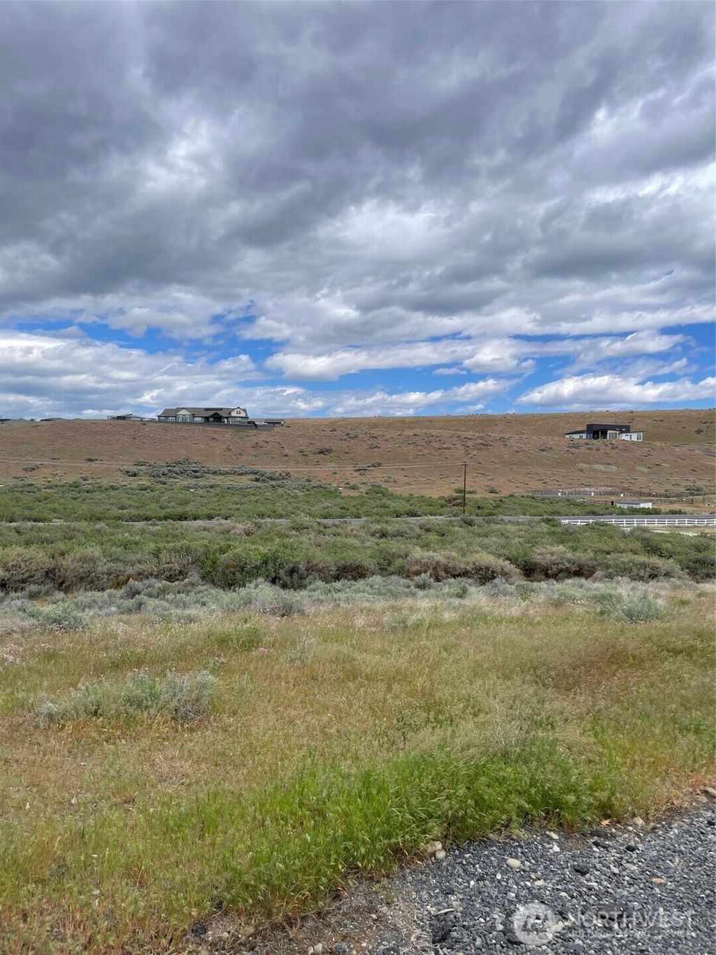 Photo of 5355 NE McConihe Rd Rd, Moses Lake, WA 98837 (MLS # 2511425)