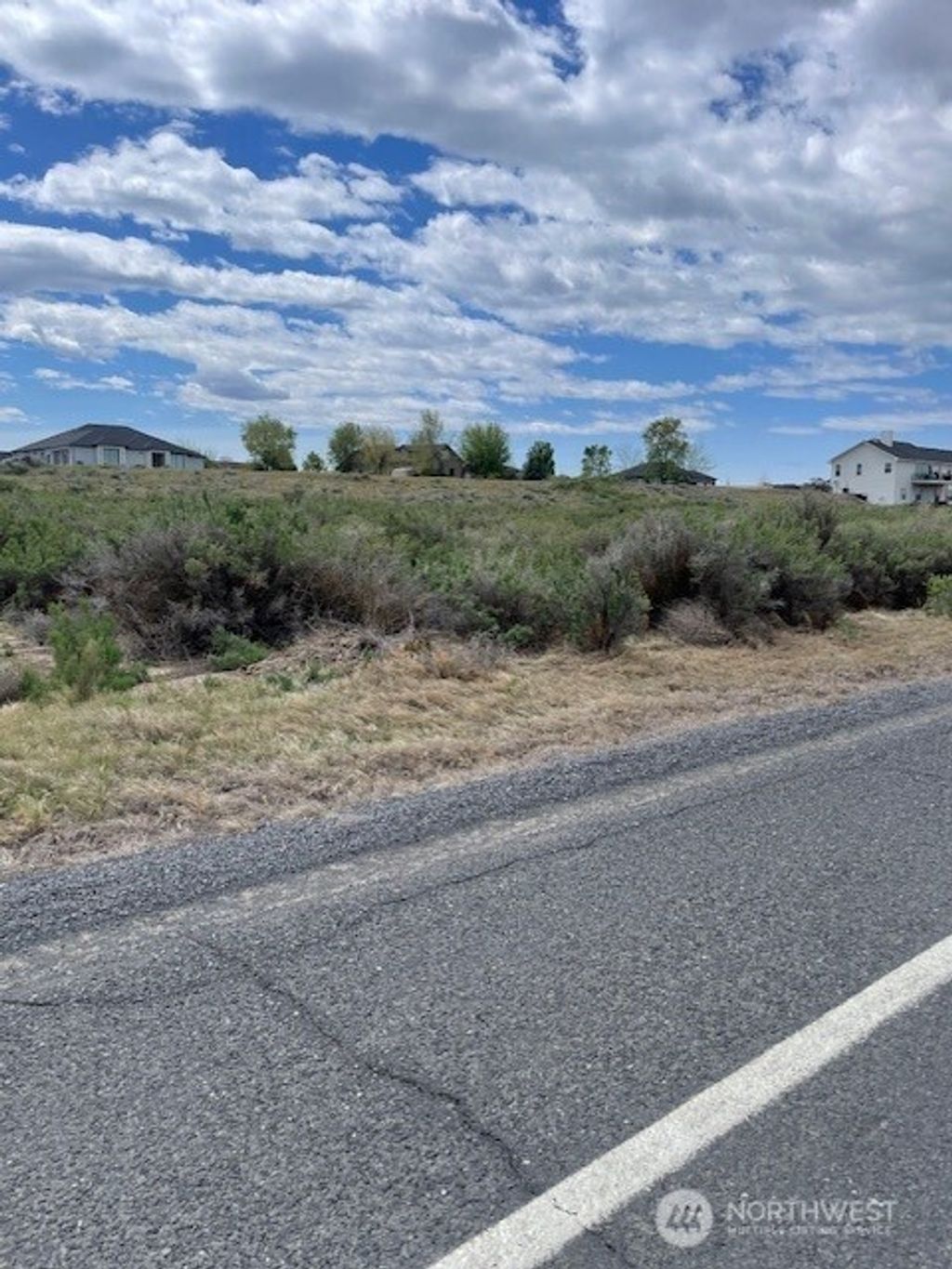 Photo of 5355 NE McConihe Rd Rd, Moses Lake, WA 98837 (MLS # 2511425)