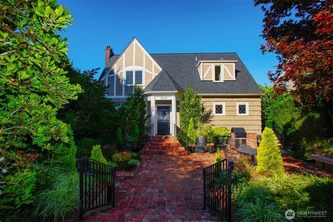 Photo of 3829 43rd Avenue NE, Seattle, WA 98105 (MLS # 2588055)