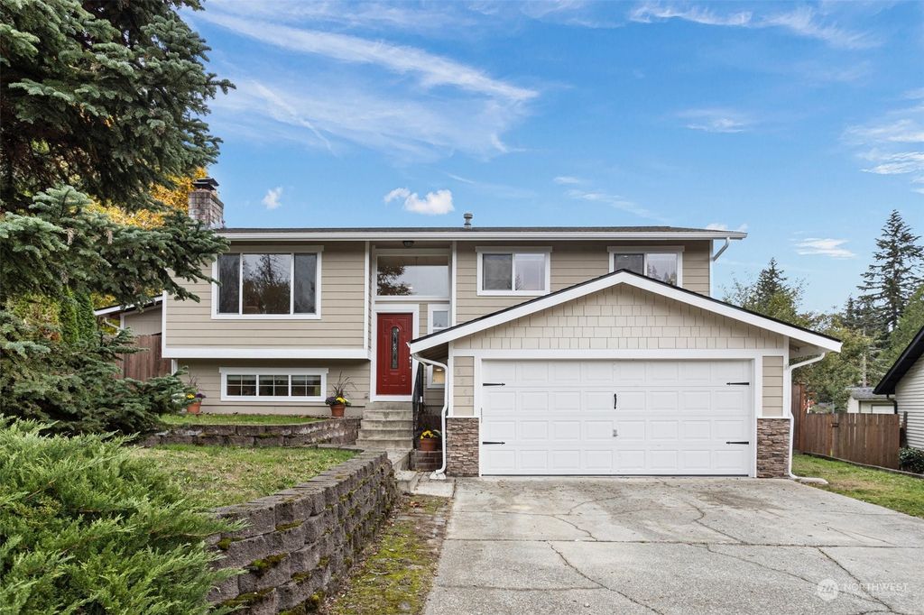 Photo of 26249 196th Place SE, Covington, WA 98042 (MLS # 2306888)