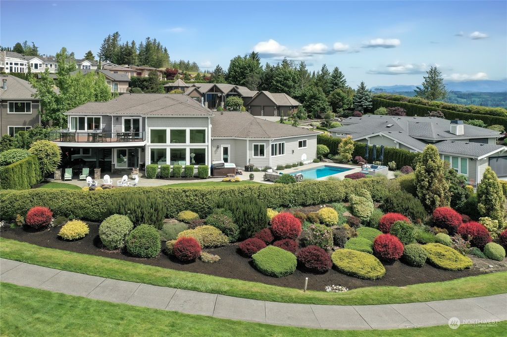 Photo of 7319 Inverness Lane SE, Snoqualmie, WA 98065 (MLS # 2243325)