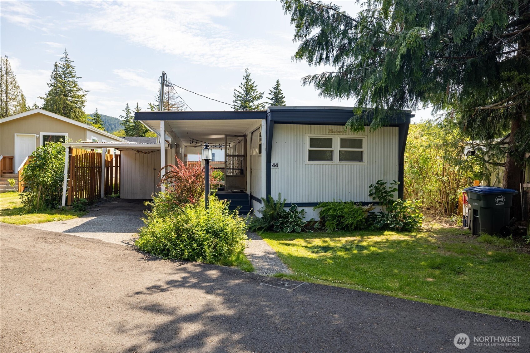 2500 Samish Way 44