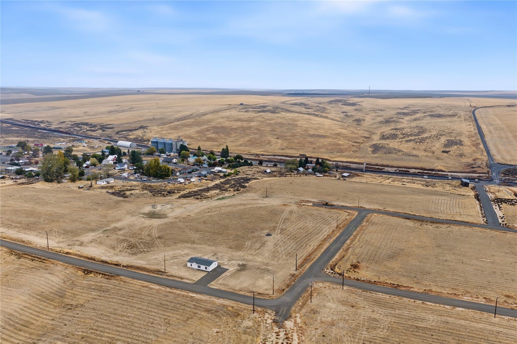 Photo of 83 S Tammie Street, Hatton, WA 99344 (MLS # 2599861)