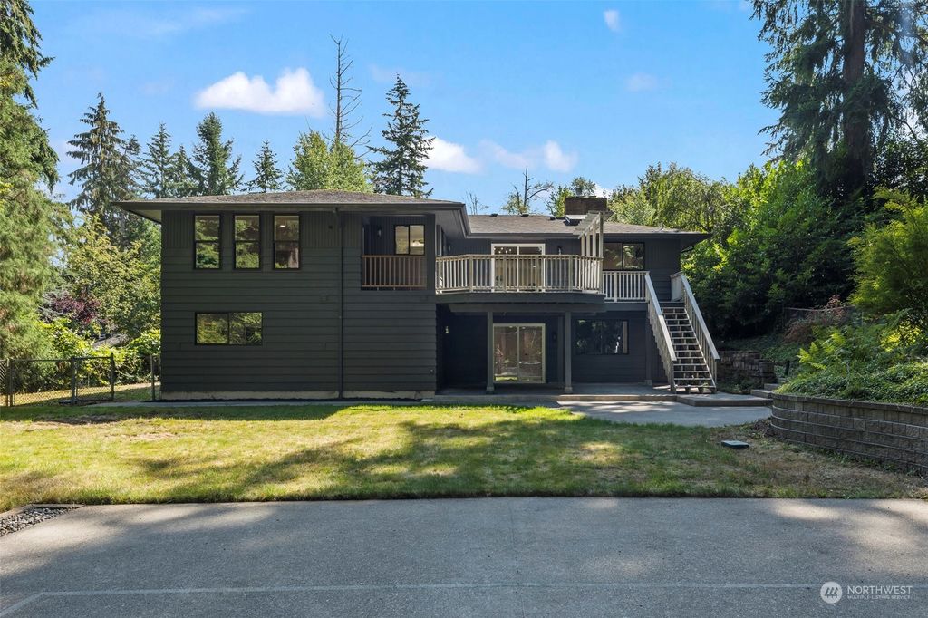 Photo of 13648 SE 180th Street, Renton, WA 98058 (MLS # 2285511)