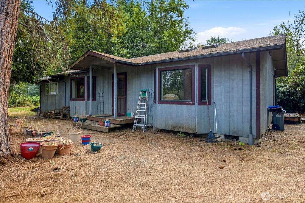 Photo of 18610 196th Avenue SE, Renton, WA 98058 (MLS # 2569378)