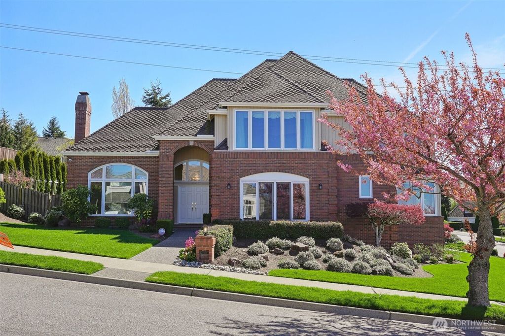 Photo of 5990 167th Avenue SE, Bellevue, WA 98006 (MLS # 2364416)