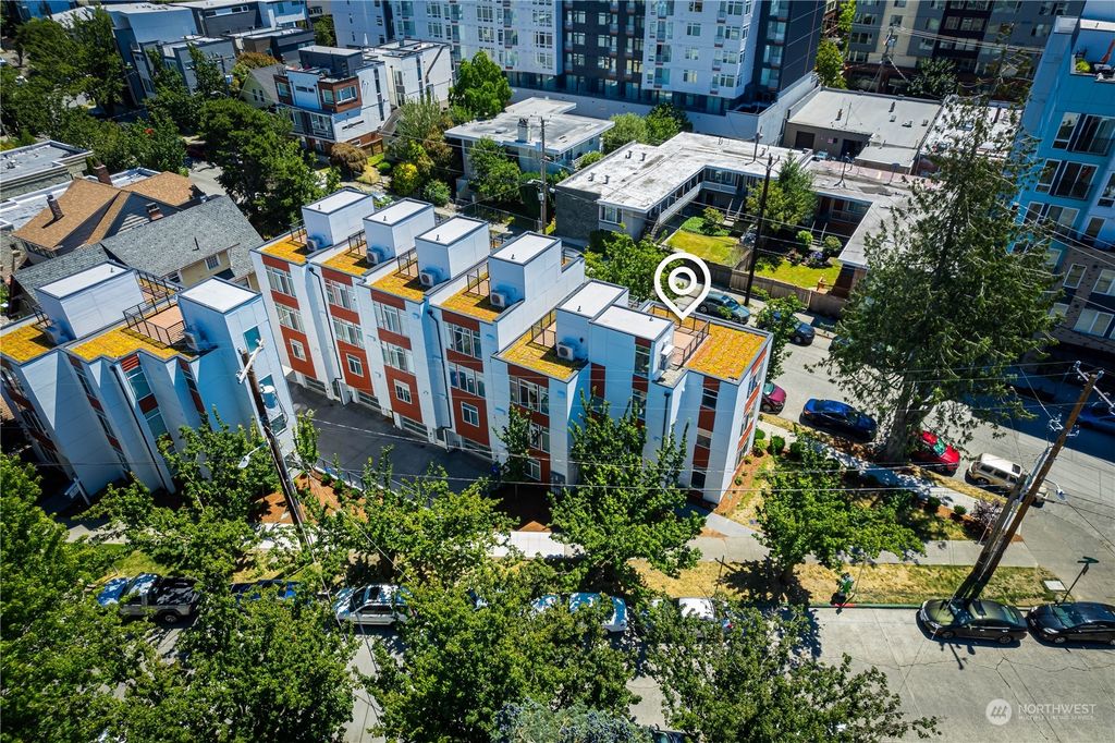 Photo of 410 NE 73rd Street, Seattle, WA 98115 (MLS # 2261237)